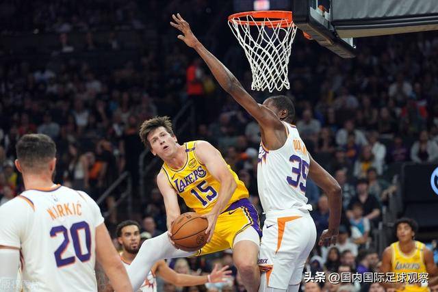 周鹏:詹姆斯38岁还这么猛 我也能继续绽放光芒