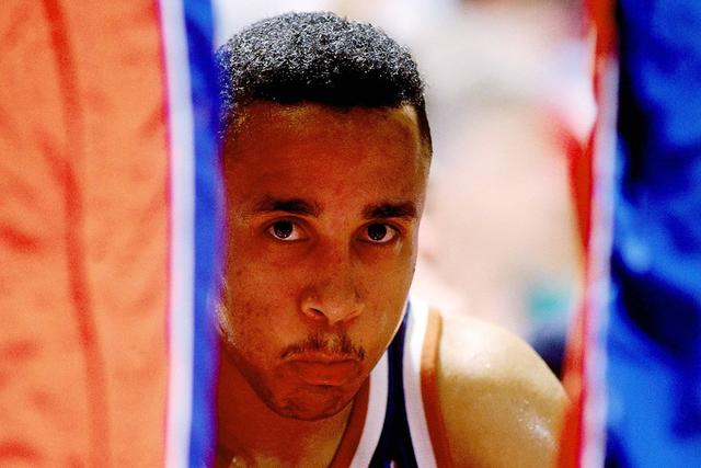 骑士克76人开季13连胜 唐斯46+10尼克斯负公牛